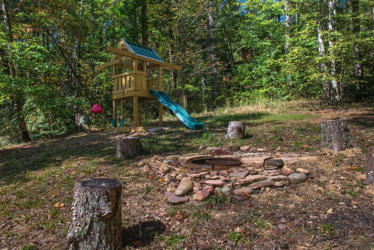 Villa Bearfoot Retreat Waldens Creek Esterno foto